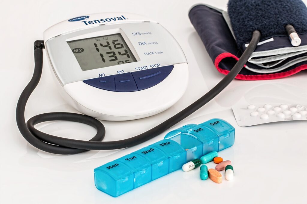 Syndrome de Tietze : causes, symptĂŽmes et traitements efficaces 2 Syndrome de Tietze : causes, symptĂŽmes et traitements efficaces