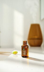 Huile Tea Tree : Dangers, Précautions et Guide d’Utilisation