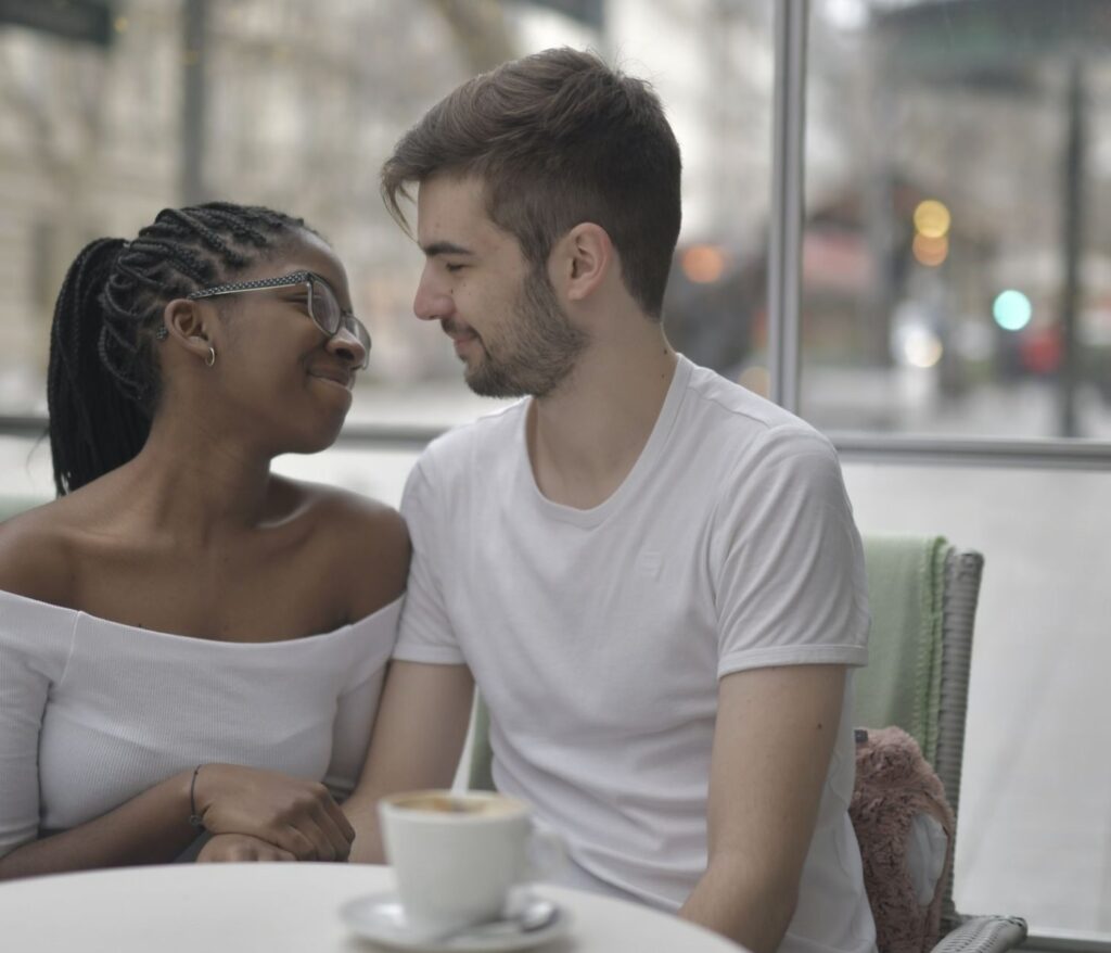 Les 7 approches trouver l’amour : méthodes et conseils